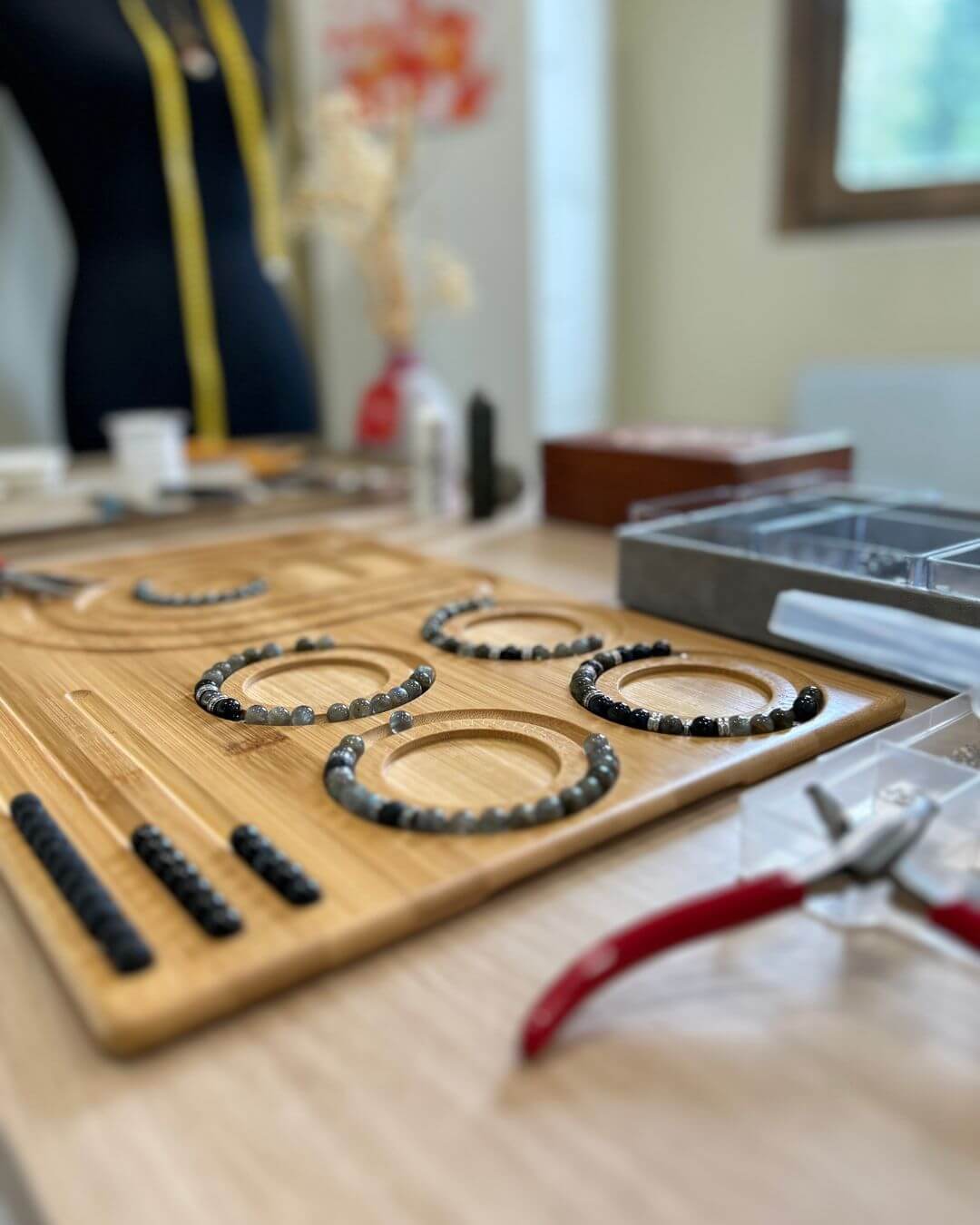 Atelier création de bijoux en pierres naturelles en Seine-et-Marne (77)