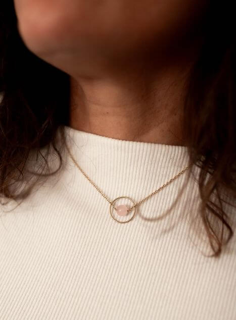 Collier Quartz rose en acier inoxydable